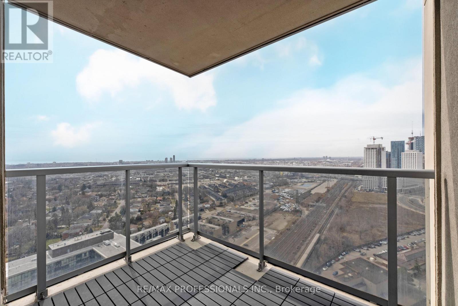 2907 - 3 Michael Power Place, Toronto, Ontario  M9A 0A2 - Photo 28 - W12946582