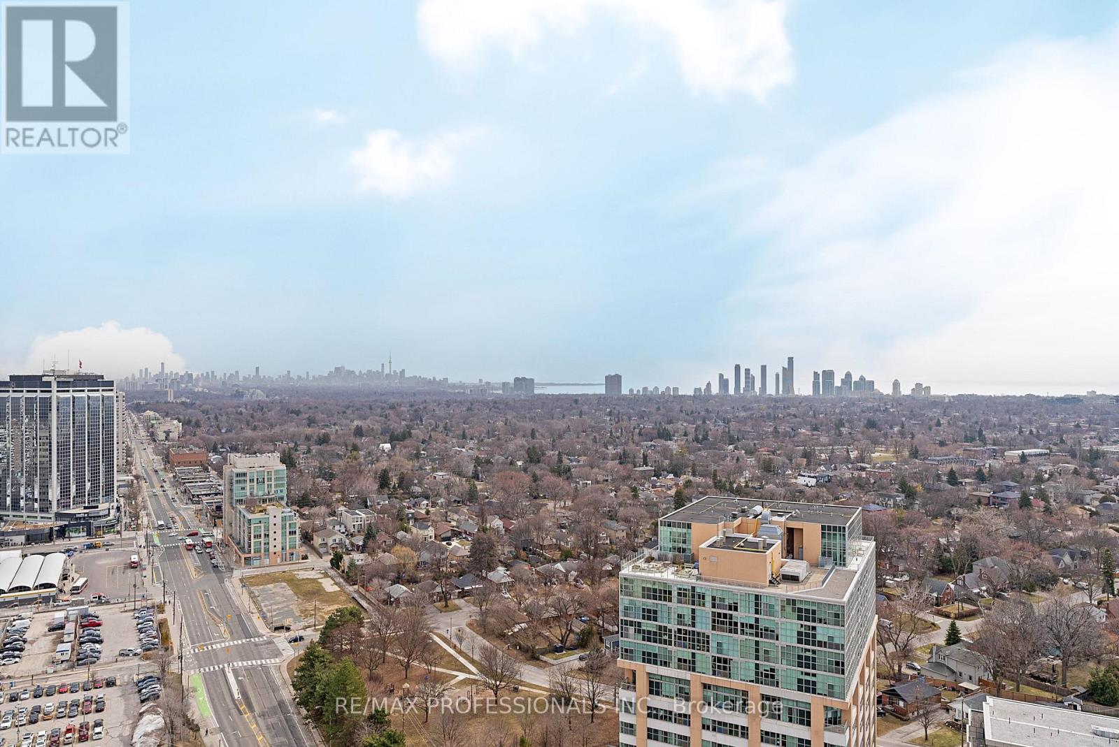 2907 - 3 Michael Power Place, Toronto, Ontario  M9A 0A2 - Photo 31 - W12946582