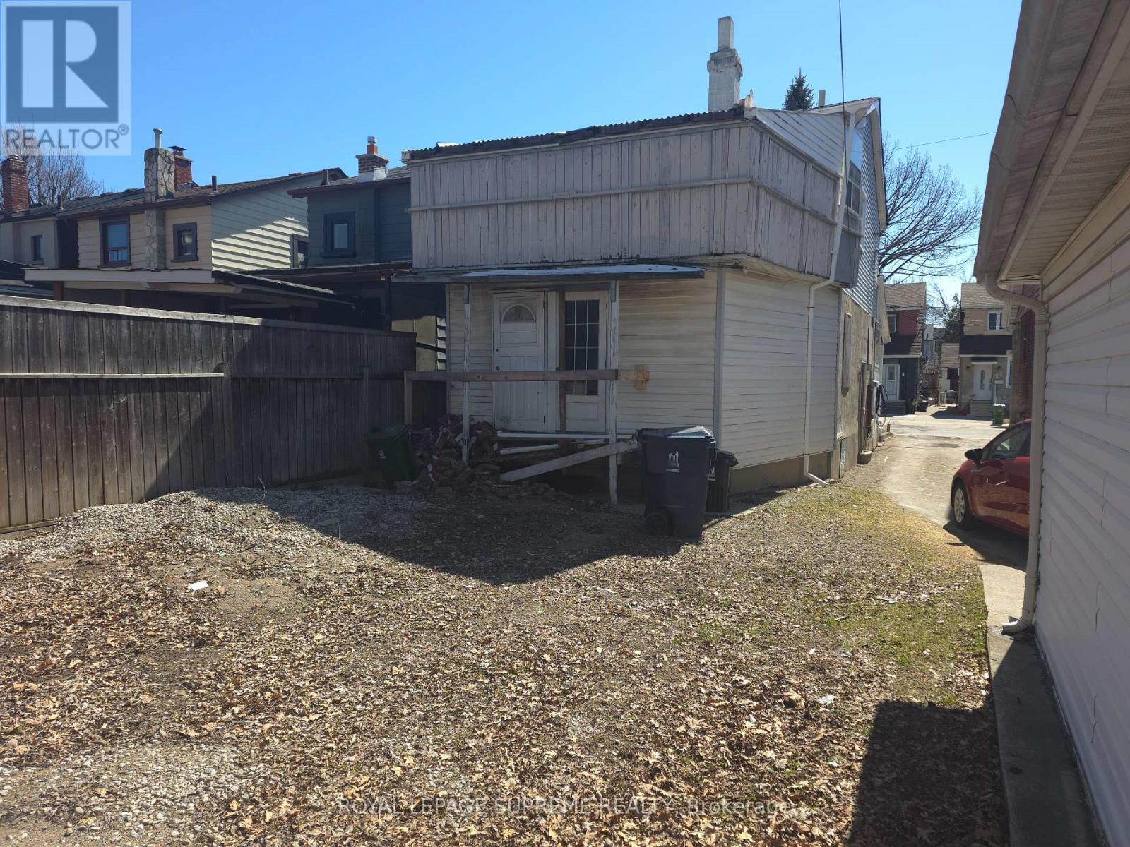 44 Mahoney Avenue, Toronto, Ontario  M6M 2H4 - Photo 2 - W12946662