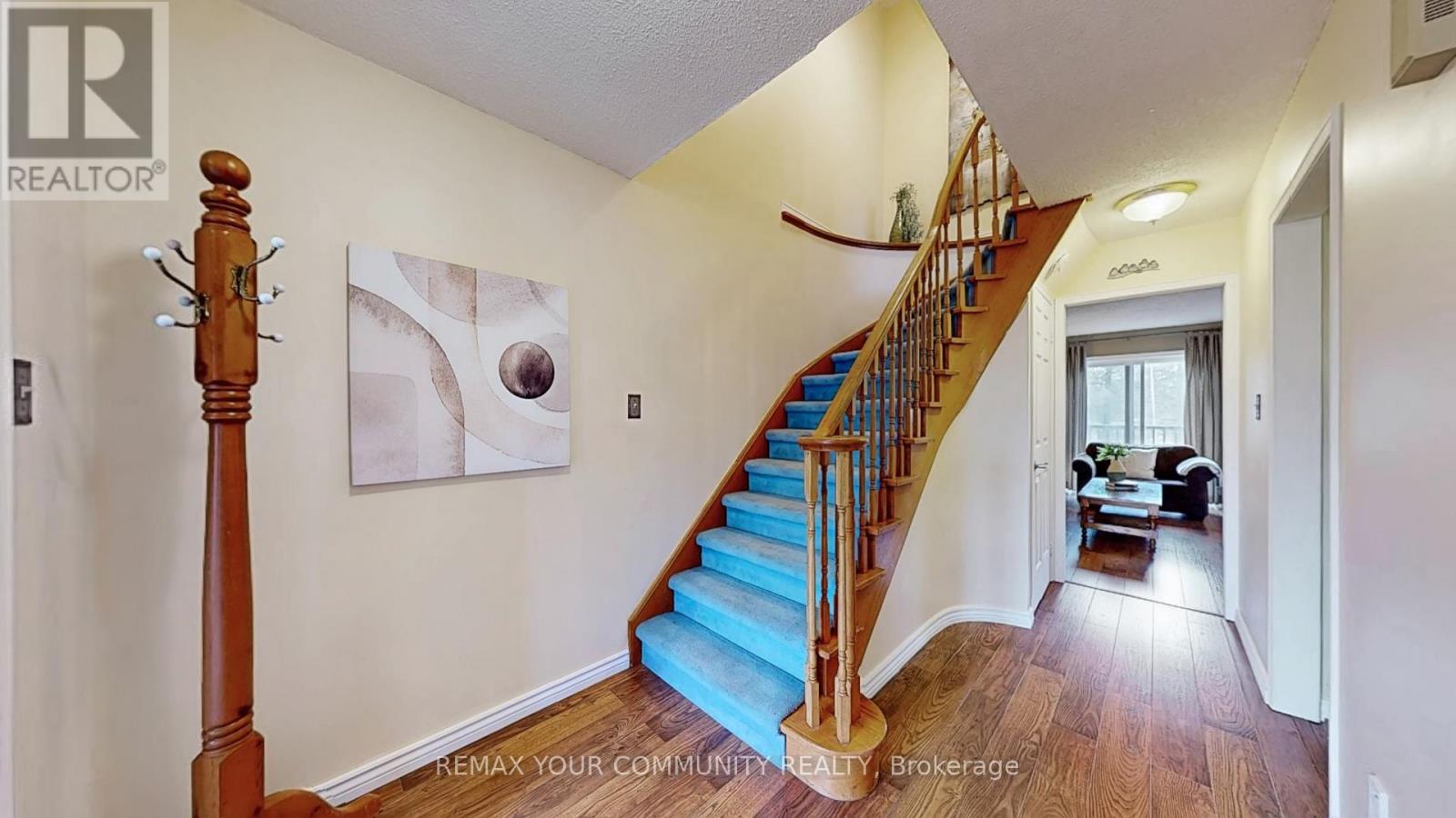 4300 Beacon Lane, Mississauga, Ontario  L5C 3V9 - Photo 10 - W12946706