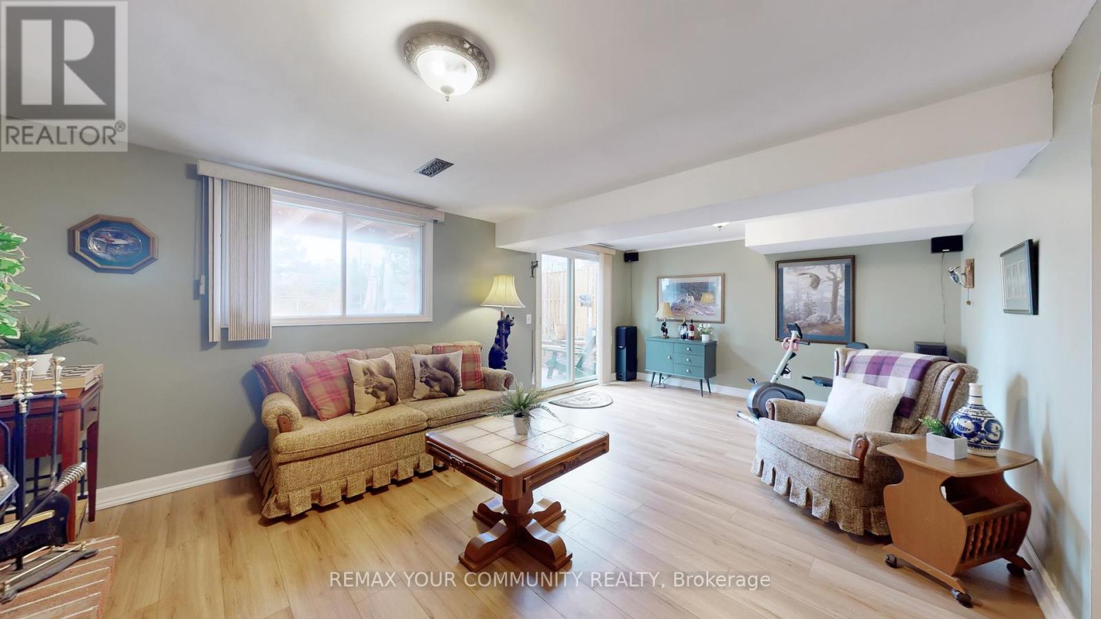 4300 Beacon Lane, Mississauga, Ontario  L5C 3V9 - Photo 15 - W12946706