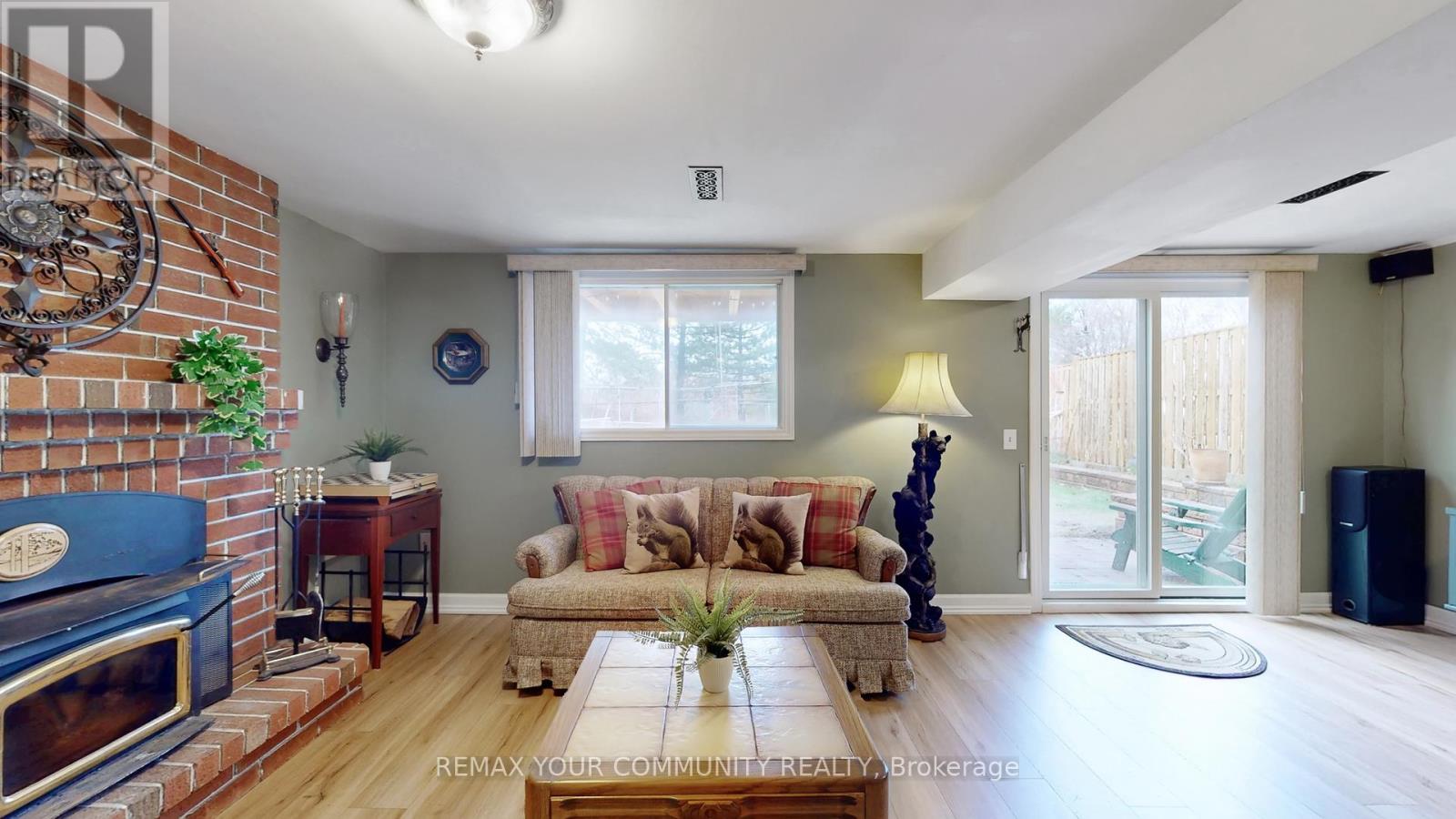 4300 Beacon Lane, Mississauga, Ontario  L5C 3V9 - Photo 16 - W12946706