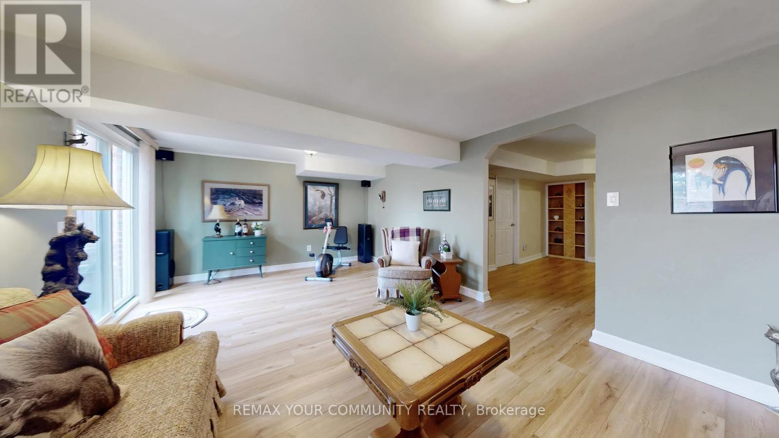 4300 Beacon Lane, Mississauga, Ontario  L5C 3V9 - Photo 19 - W12946706