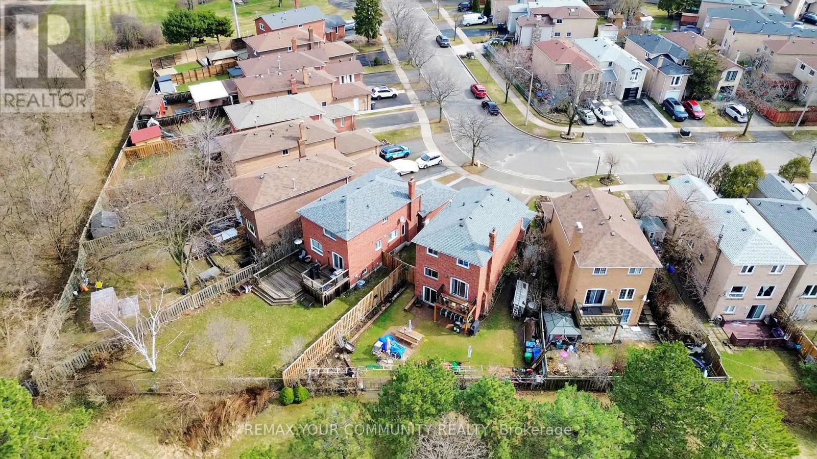 4300 Beacon Lane, Mississauga, Ontario  L5C 3V9 - Photo 34 - W12946706