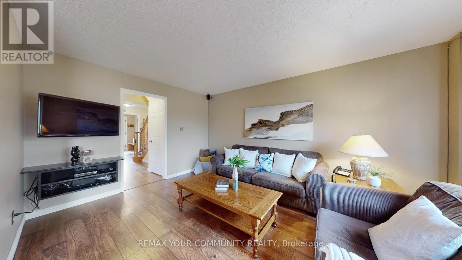 4300 Beacon Lane, Mississauga, Ontario  L5C 3V9 - Photo 6 - W12946706