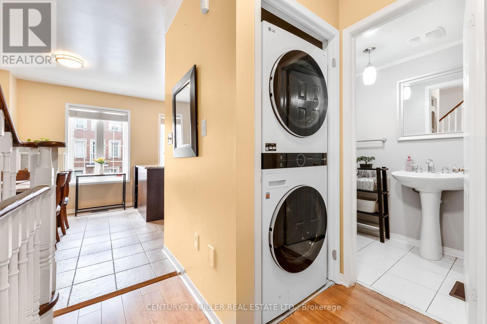 59 Jim Baird Mews, Toronto, Ontario  M3L 0C3 - Photo 11 - W12946722