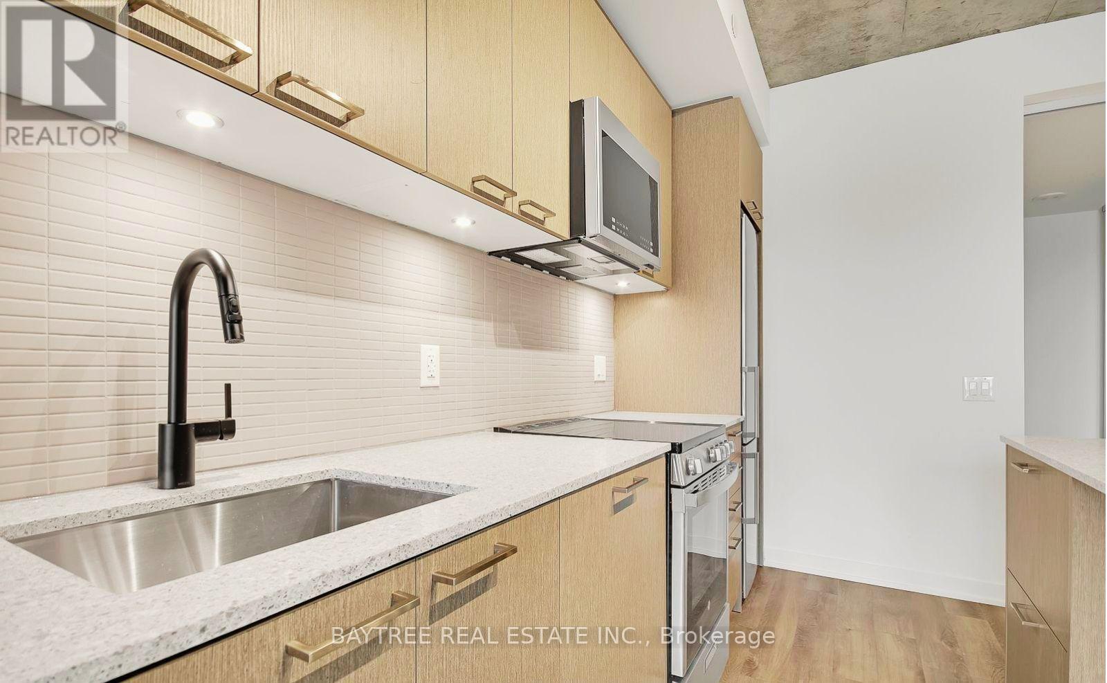 510 - 1808 St Clair Avenue W, Toronto, Ontario  M6N 0C1 - Photo 4 - W12946730