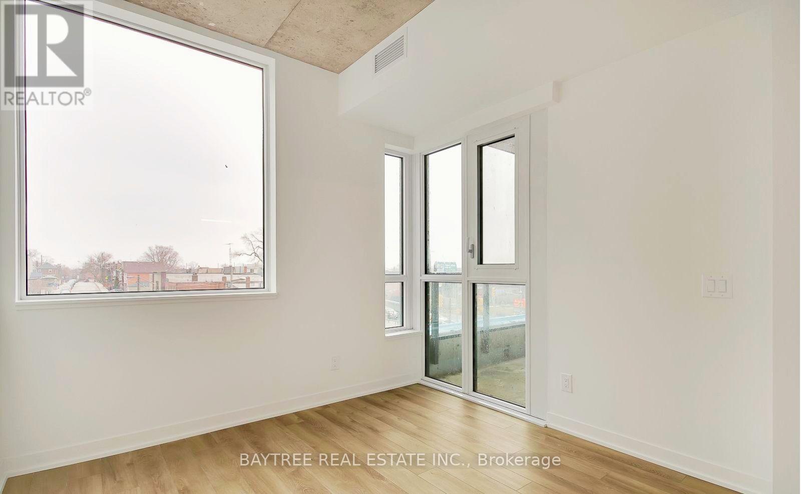 510 - 1808 St Clair Avenue W, Toronto, Ontario  M6N 0C1 - Photo 6 - W12946730