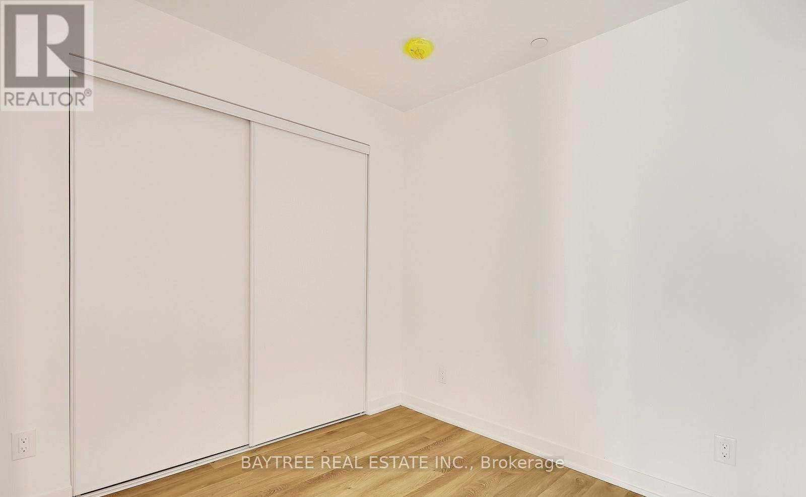 510 - 1808 St Clair Avenue W, Toronto, Ontario  M6N 0C1 - Photo 9 - W12946730