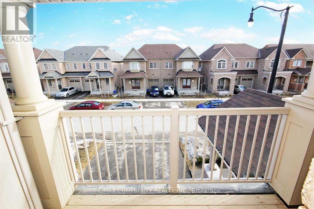 Main - 46 Delambray Street, Brampton, Ontario  K6H 5R6 - Photo 2 - W12946736