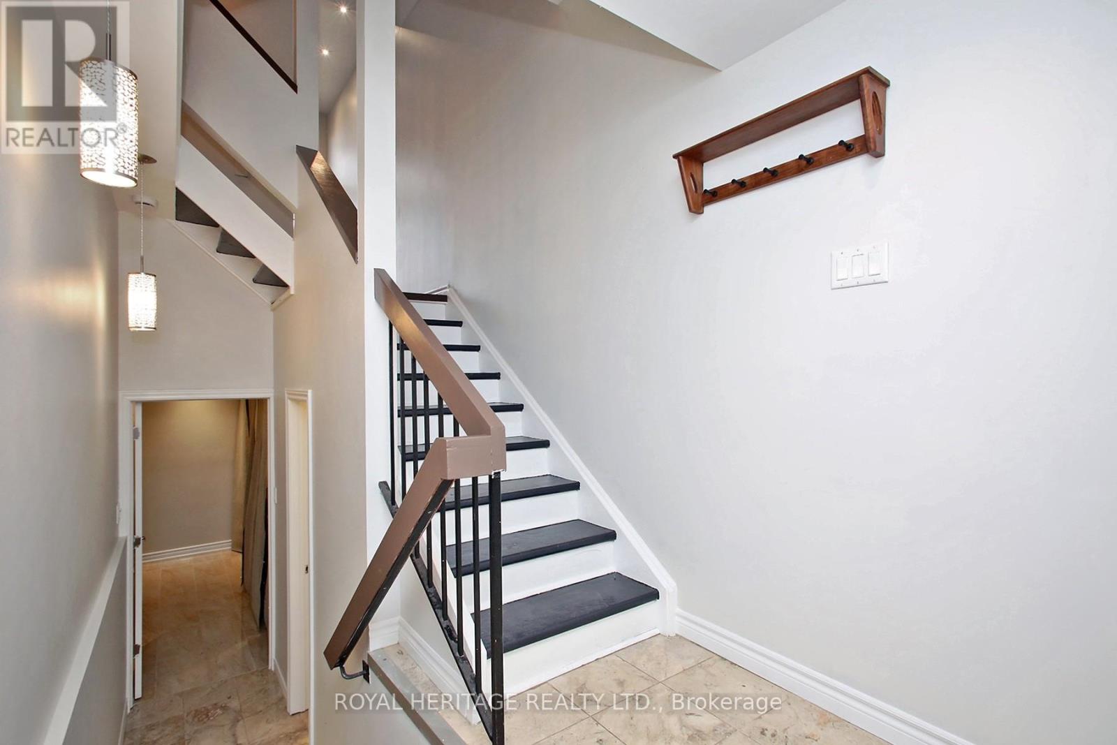 6 - 24 Reid Drive, Mississauga, Ontario  L5M 2A6 - Photo 19 - W12946740