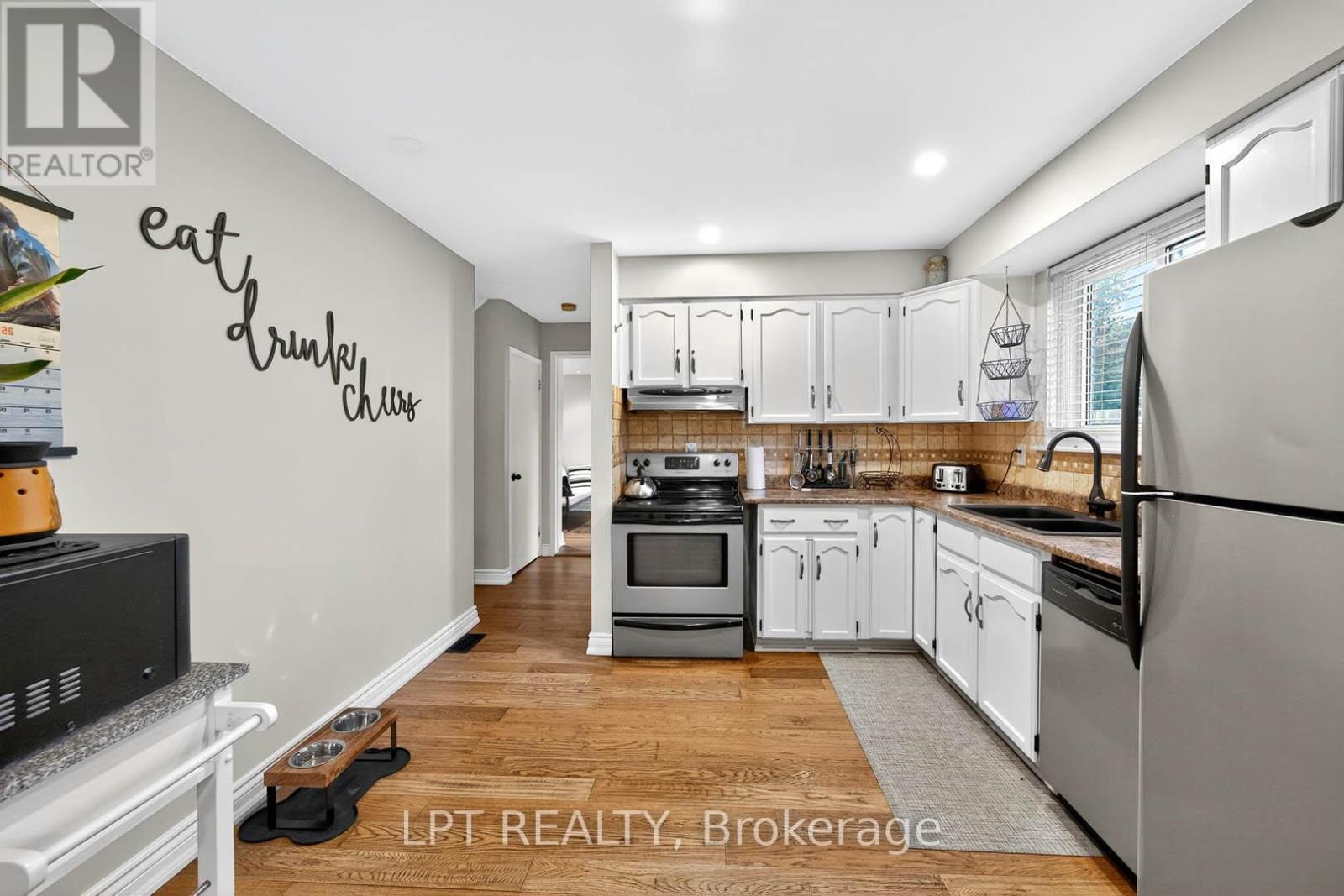 14 Caledon Crescent, Brampton, Ontario  L6W 1C5 - Photo 12 - W12946742