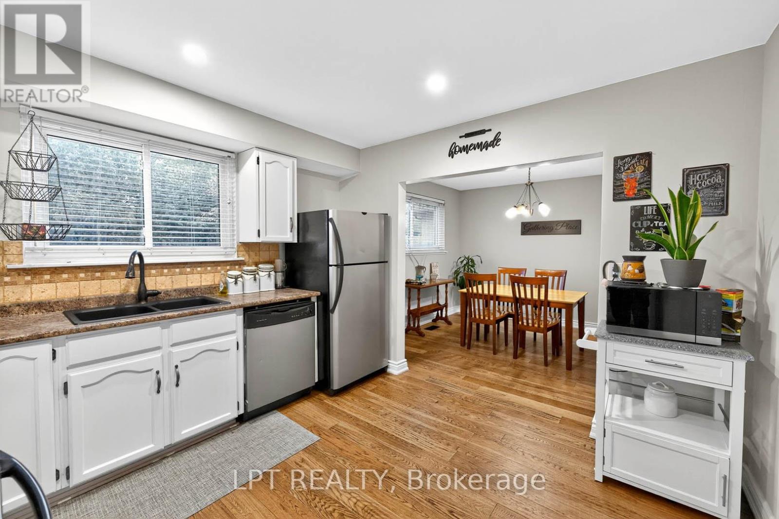 14 Caledon Crescent, Brampton, Ontario  L6W 1C5 - Photo 14 - W12946742