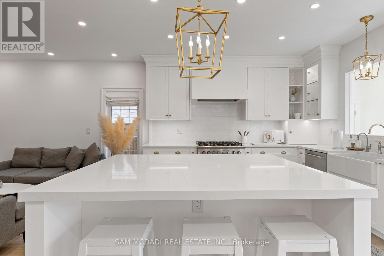 4 Iroquois Avenue, Mississauga, Ontario  L5G 1M6 - Photo 13 - W12946792