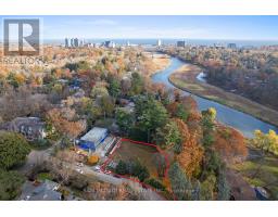 1470 PINETREE CRESCENT, Mississauga, Ontario