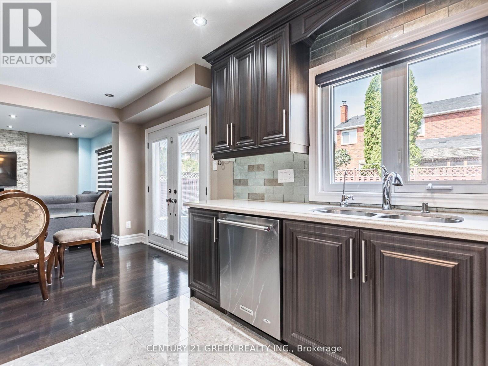 Main - 23 Major William Sharpe Drive, Brampton, Ontario  L6X 3J3 - Photo 13 - W12946800