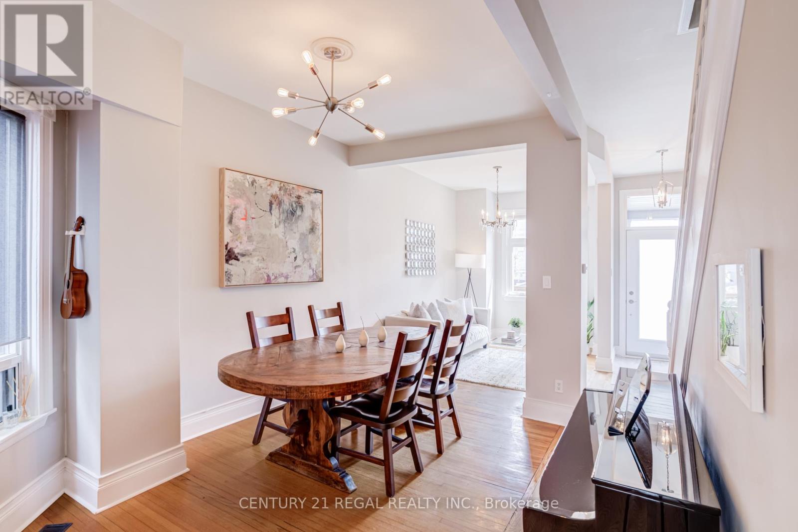 36 Golden Avenue, Toronto, Ontario  M6R 2J4 - Photo 13 - W12946802