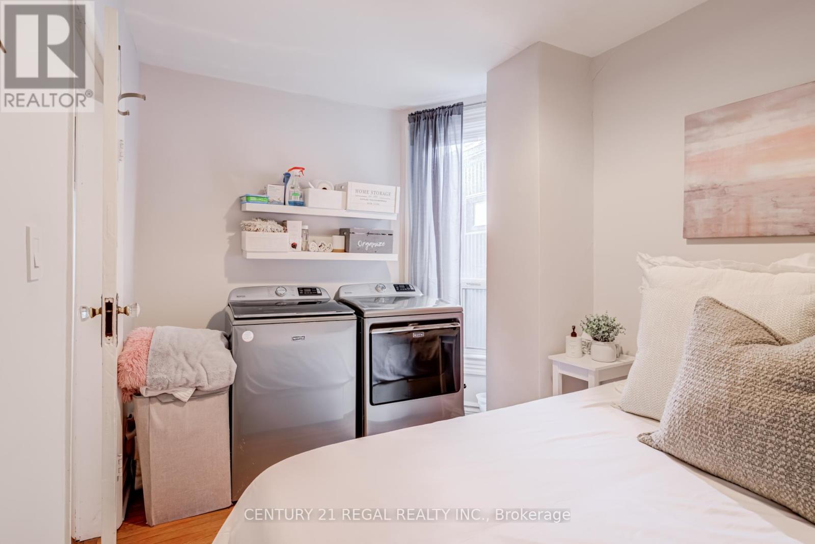 36 Golden Avenue, Toronto, Ontario  M6R 2J4 - Photo 33 - W12946802