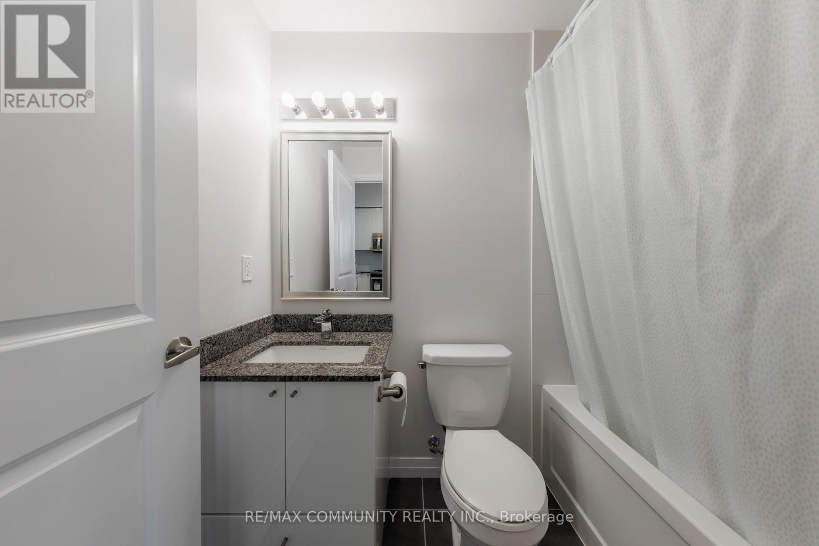 405 - 75 Eglinton Avenue W, Mississauga, Ontario  L5R 0E5 - Photo 14 - W12946804