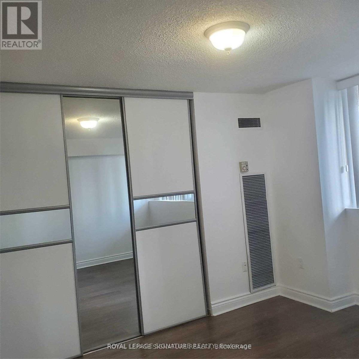 1407 - 3590 Kaneff Crescent, Mississauga, Ontario  L5A 3X3 - Photo 18 - W12946872