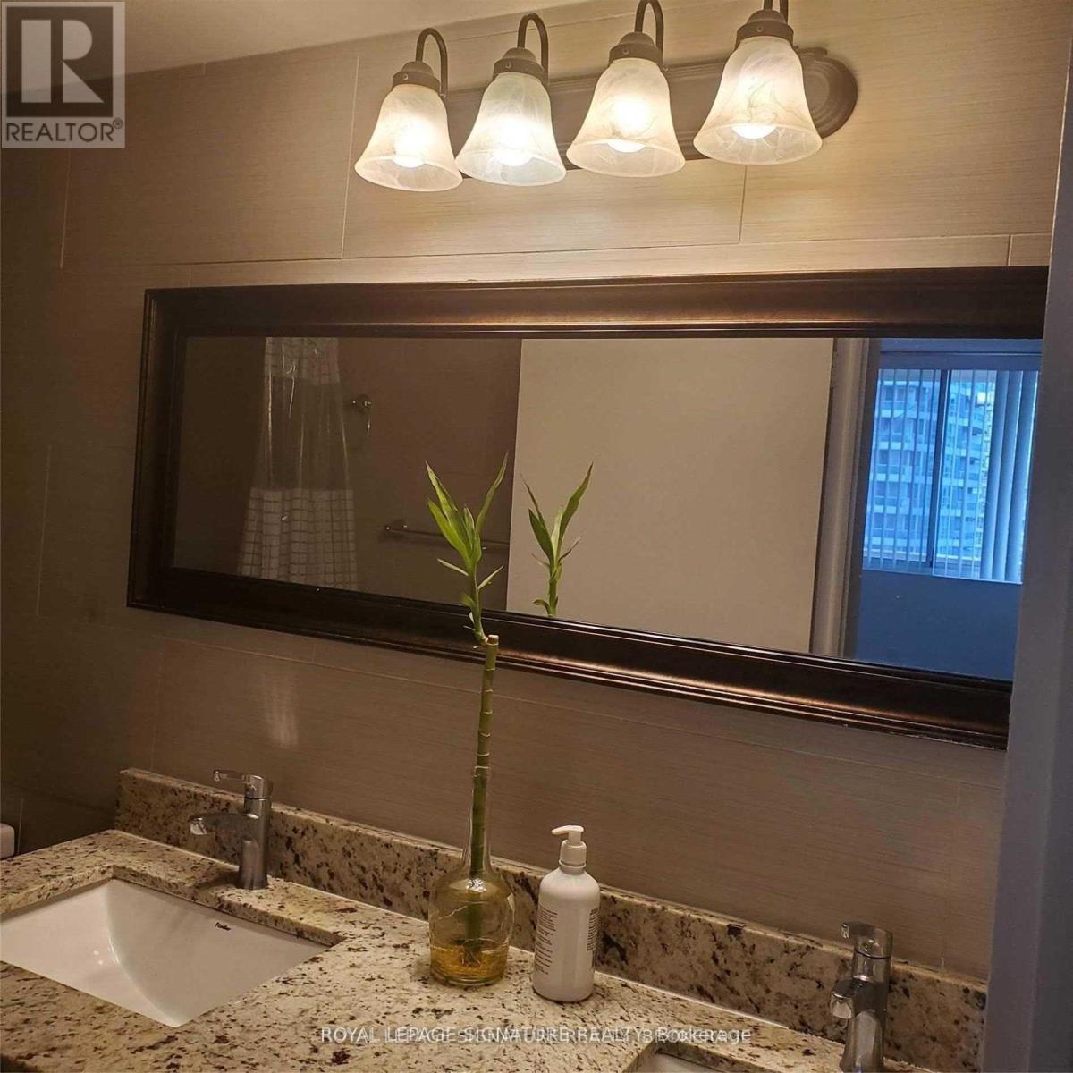 1407 - 3590 Kaneff Crescent, Mississauga, Ontario  L5A 3X3 - Photo 19 - W12946872