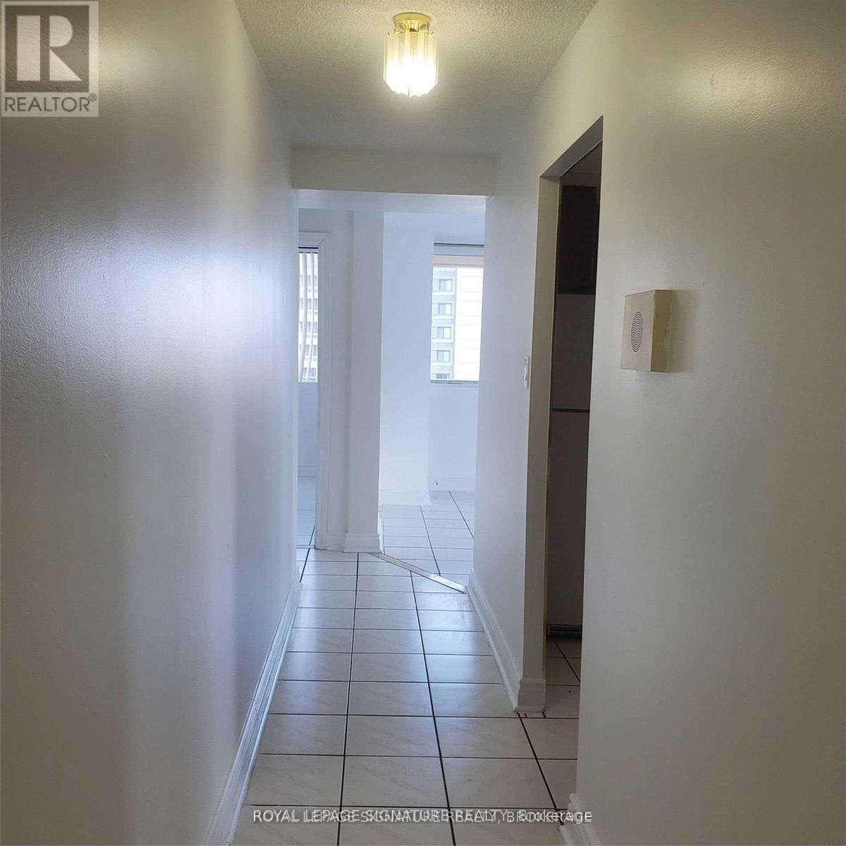 1407 - 3590 Kaneff Crescent, Mississauga, Ontario  L5A 3X3 - Photo 25 - W12946872