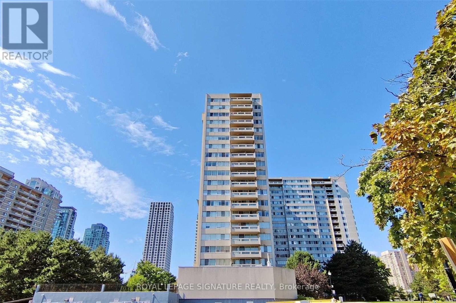 1407 - 3590 Kaneff Crescent, Mississauga, Ontario  L5A 3X3 - Photo 4 - W12946872