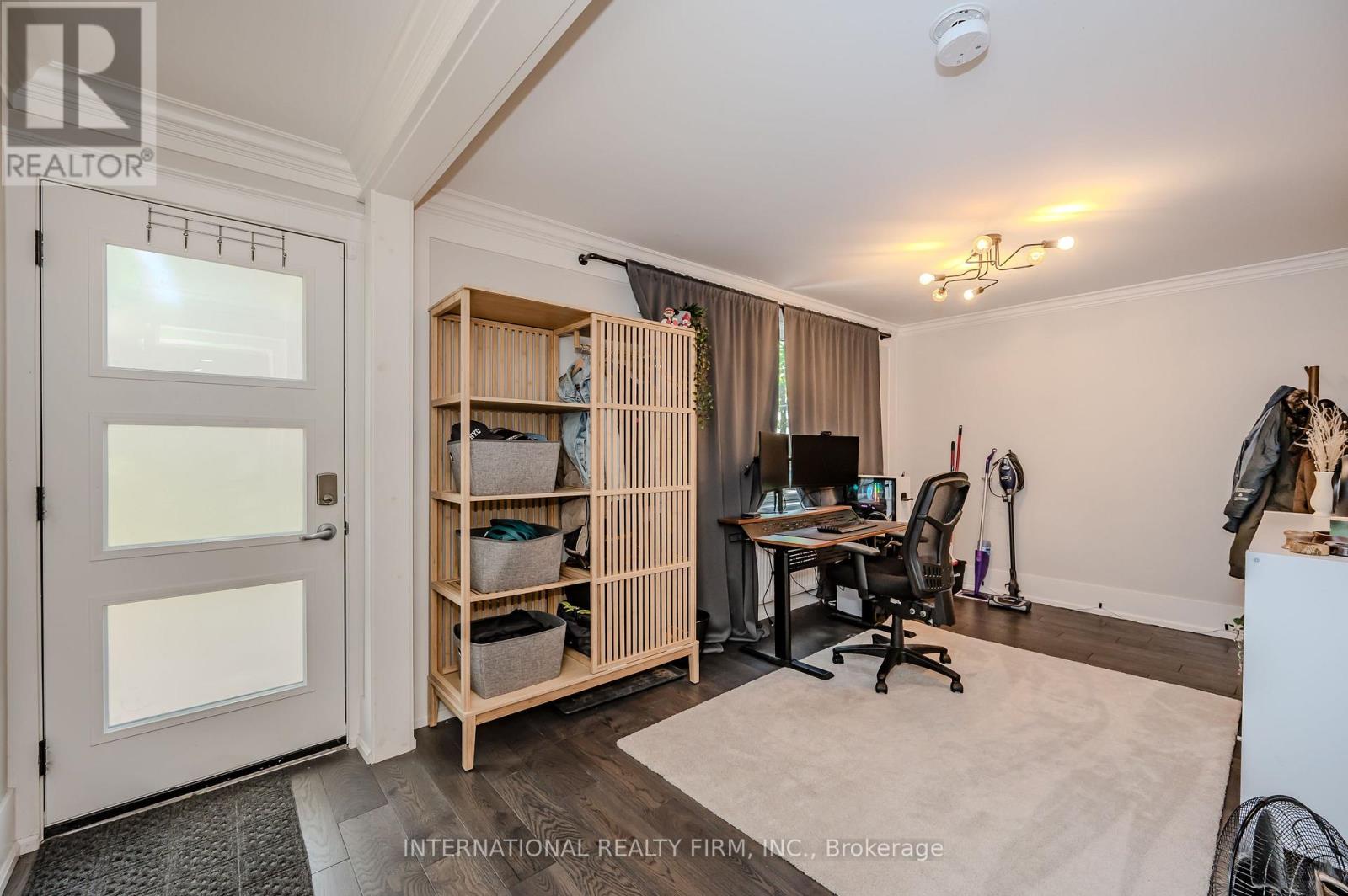 76 Thirty Fifth Street, Toronto, Ontario  M8W 3K4 - Photo 17 - W12946880