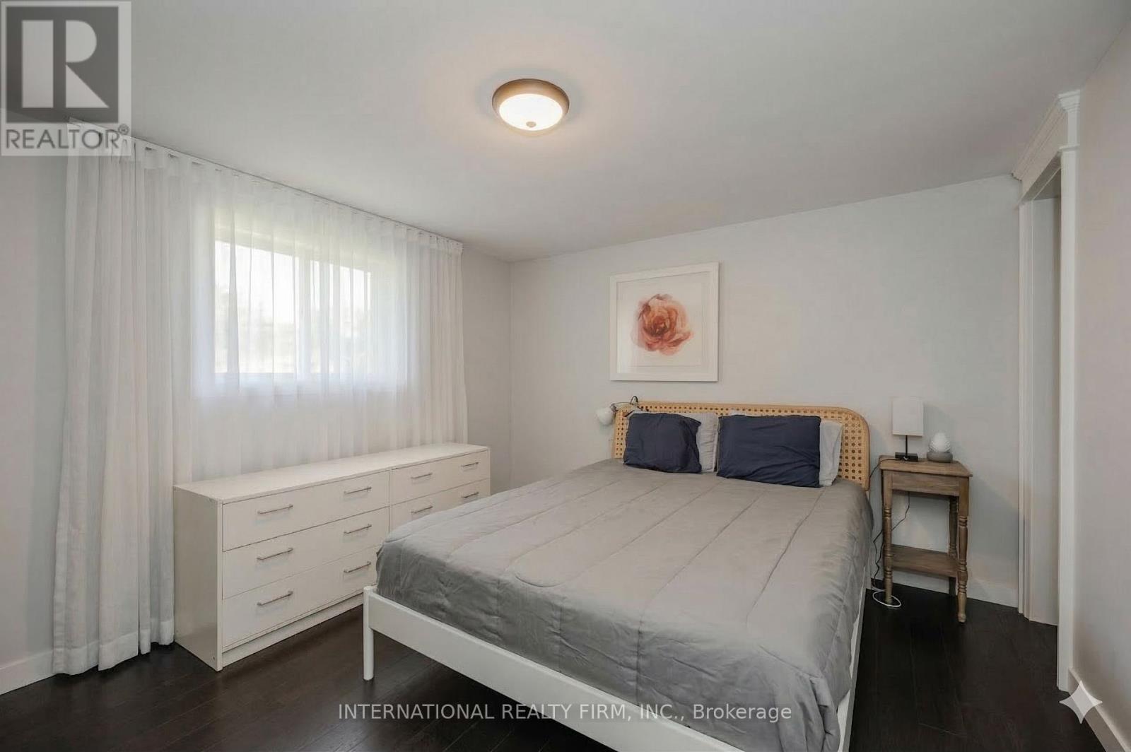 76 Thirty Fifth Street, Toronto, Ontario  M8W 3K4 - Photo 39 - W12946880