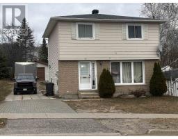 38 Pearson DR, Elliot Lake, Ontario