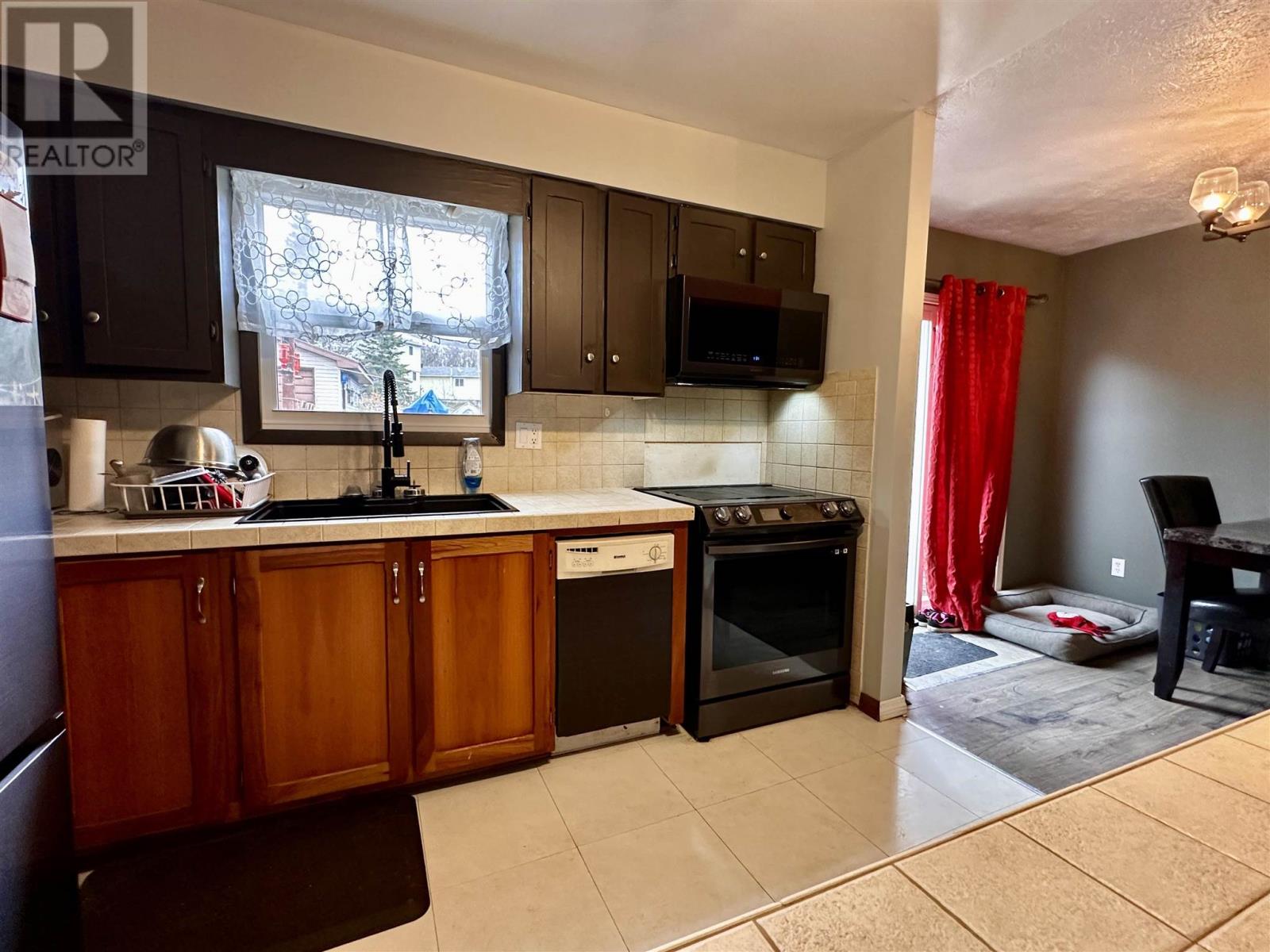 38 Pearson Dr, Elliot Lake, Ontario  P5A 2V6 - Photo 5 - SM253253