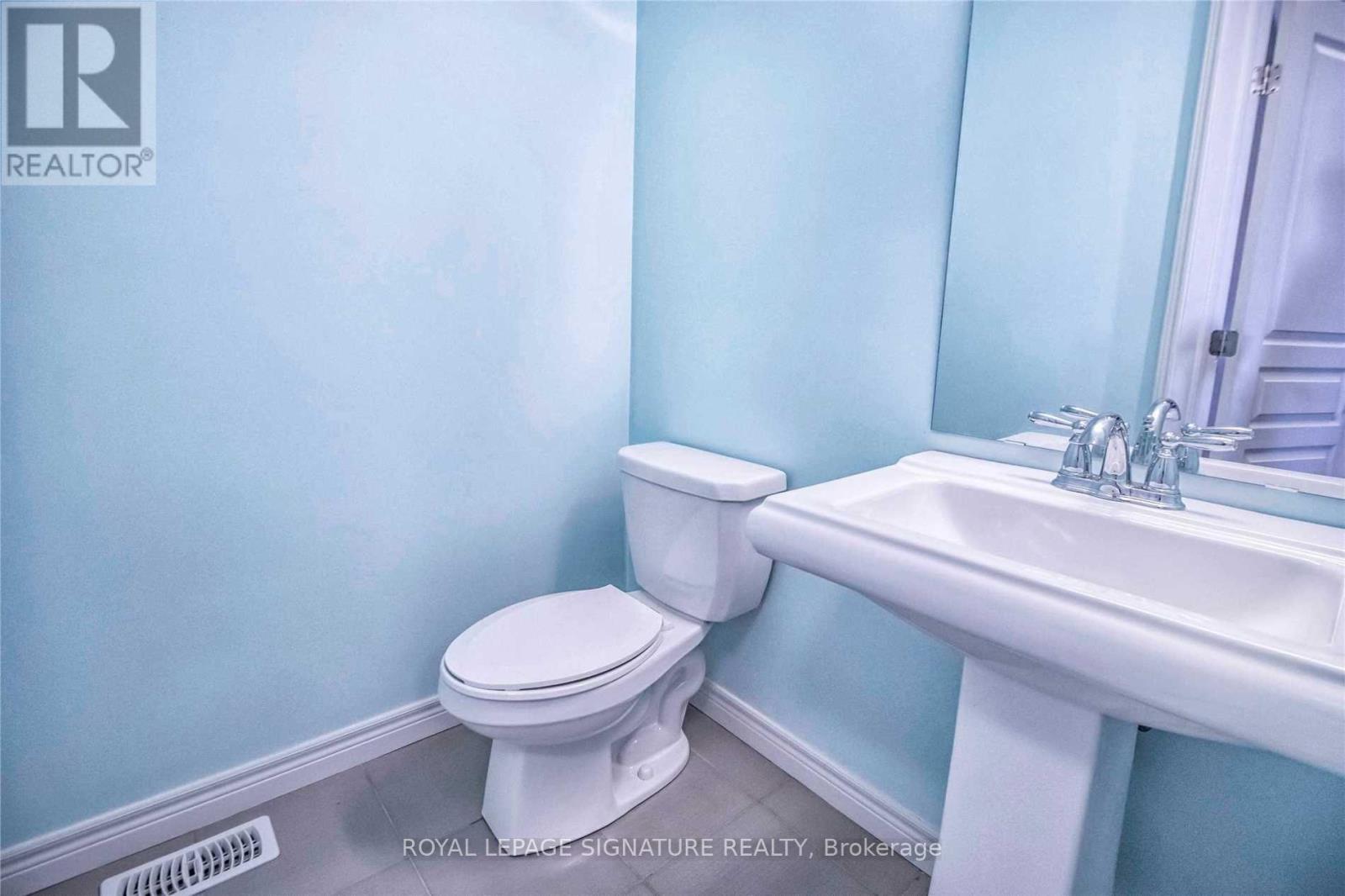 225 Westbank Trail, Hamilton, Ontario  L8J 0H4 - Photo 12 - X12946658