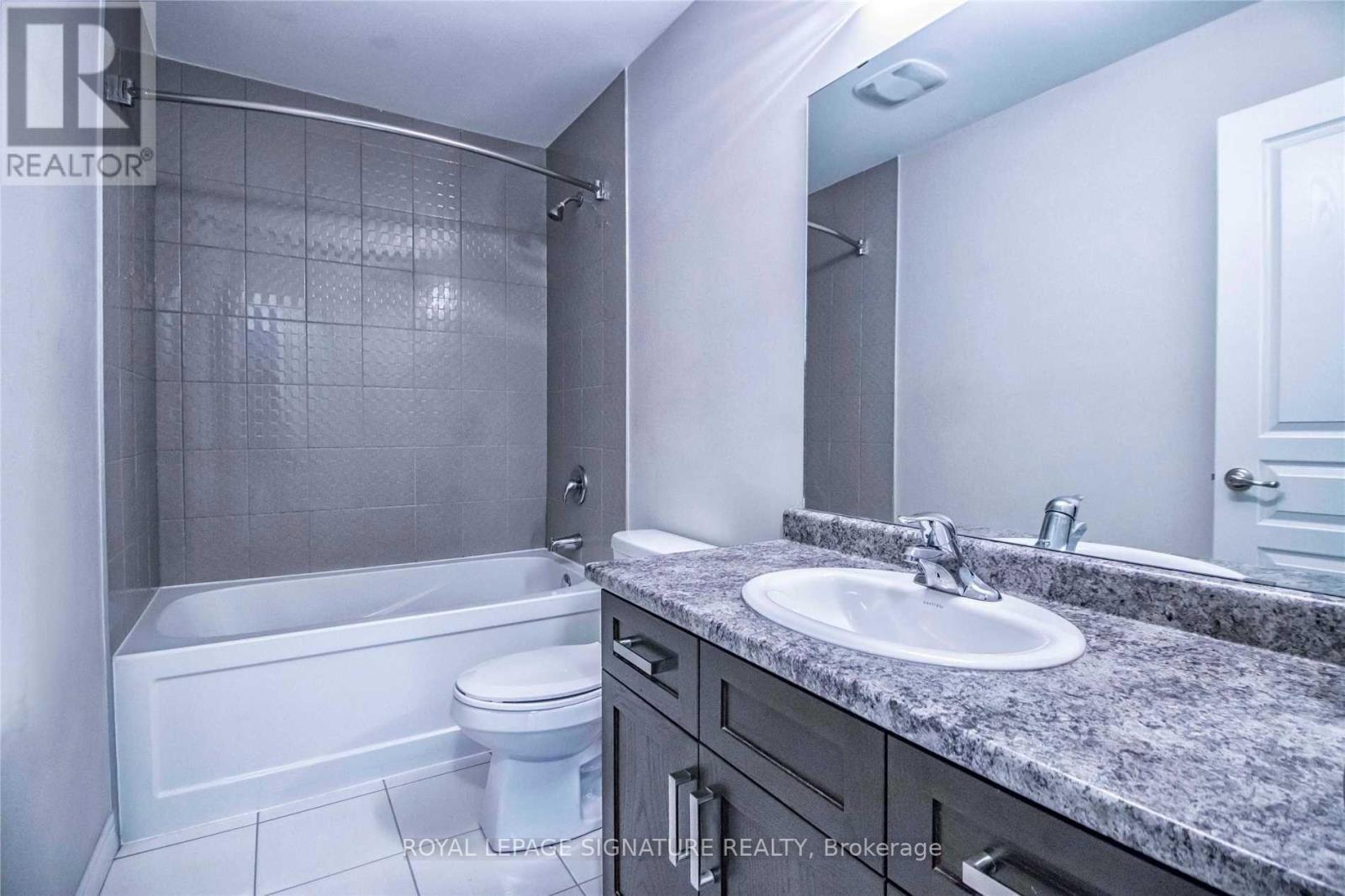 225 Westbank Trail, Hamilton, Ontario  L8J 0H4 - Photo 18 - X12946658