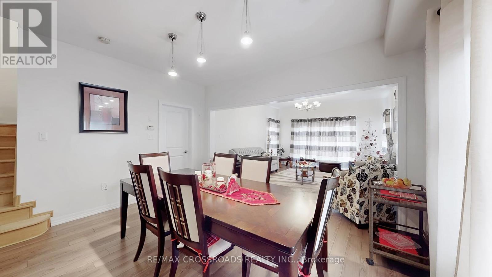 56 Dominion Crescent, Niagara-On-The-Lake, Ontario  L0S 1J1 - Photo 8 - X12946738