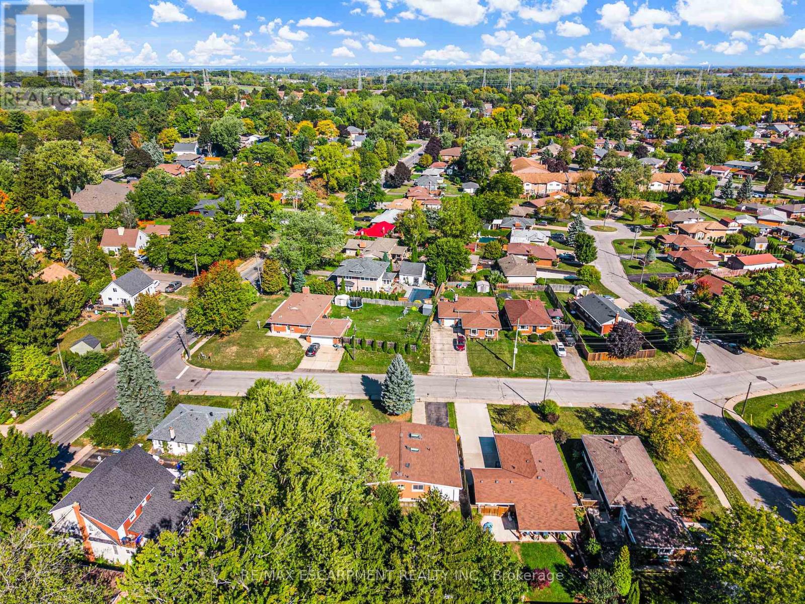 6122 Mayfair Drive, Niagara Falls, Ontario  L0R 2A0 - Photo 40 - X12946772