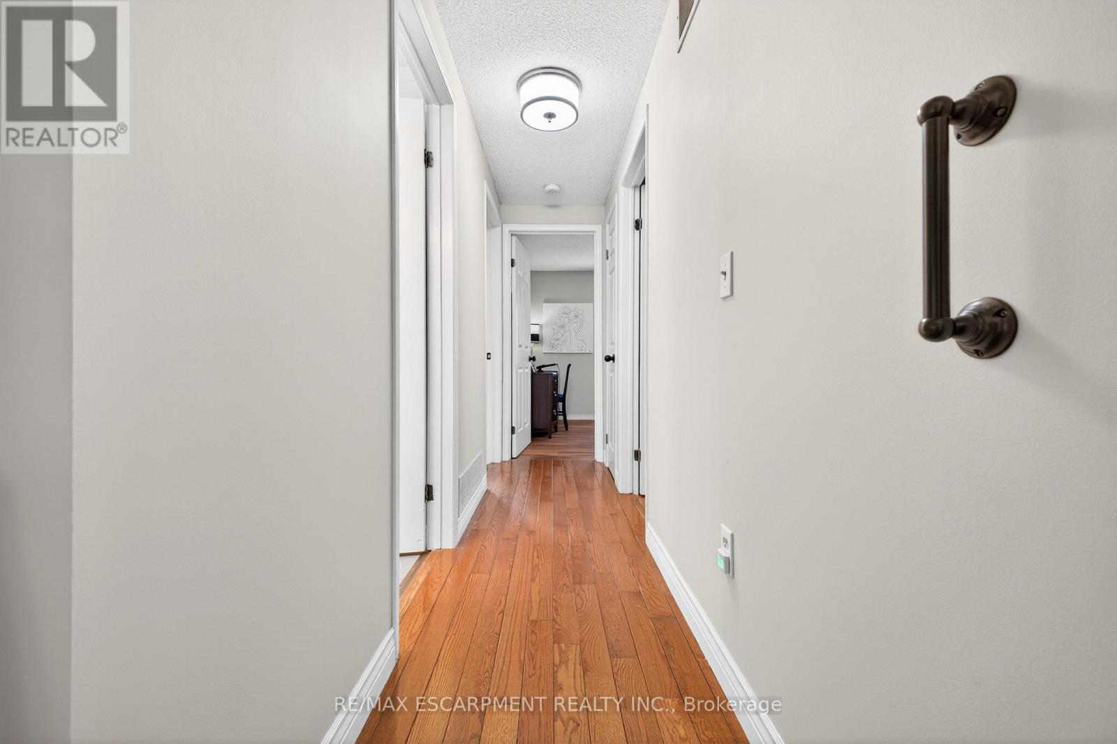 22 Novoco Drive, Hamilton, Ontario  L9C 7E8 - Photo 15 - X12946850