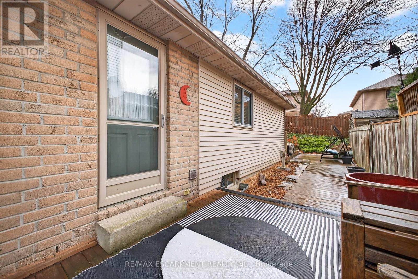 22 Novoco Drive, Hamilton, Ontario  L9C 7E8 - Photo 30 - X12946850