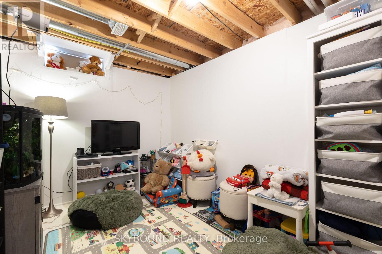 12 - 257 Carla Avenue, Hamilton, Ontario  L8G 3M9 - Photo 48 - X12946860