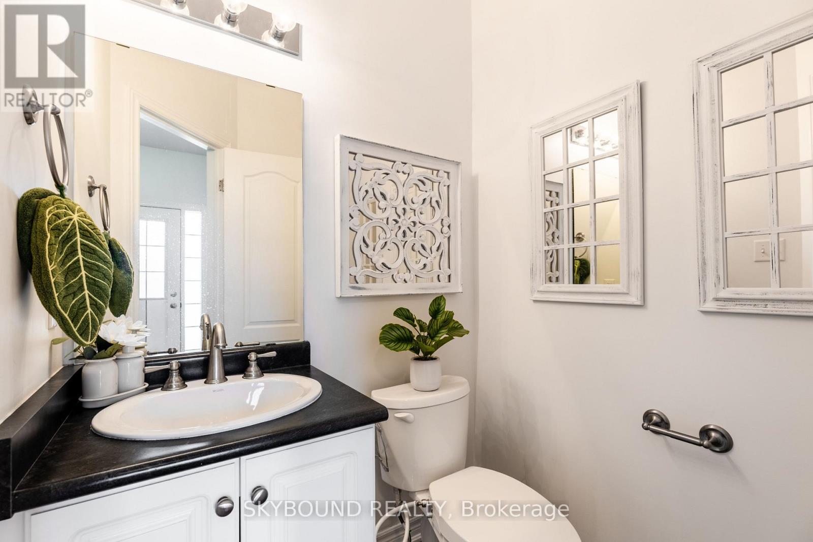 12 - 257 Carla Avenue, Hamilton, Ontario  L8G 3M9 - Photo 5 - X12946860