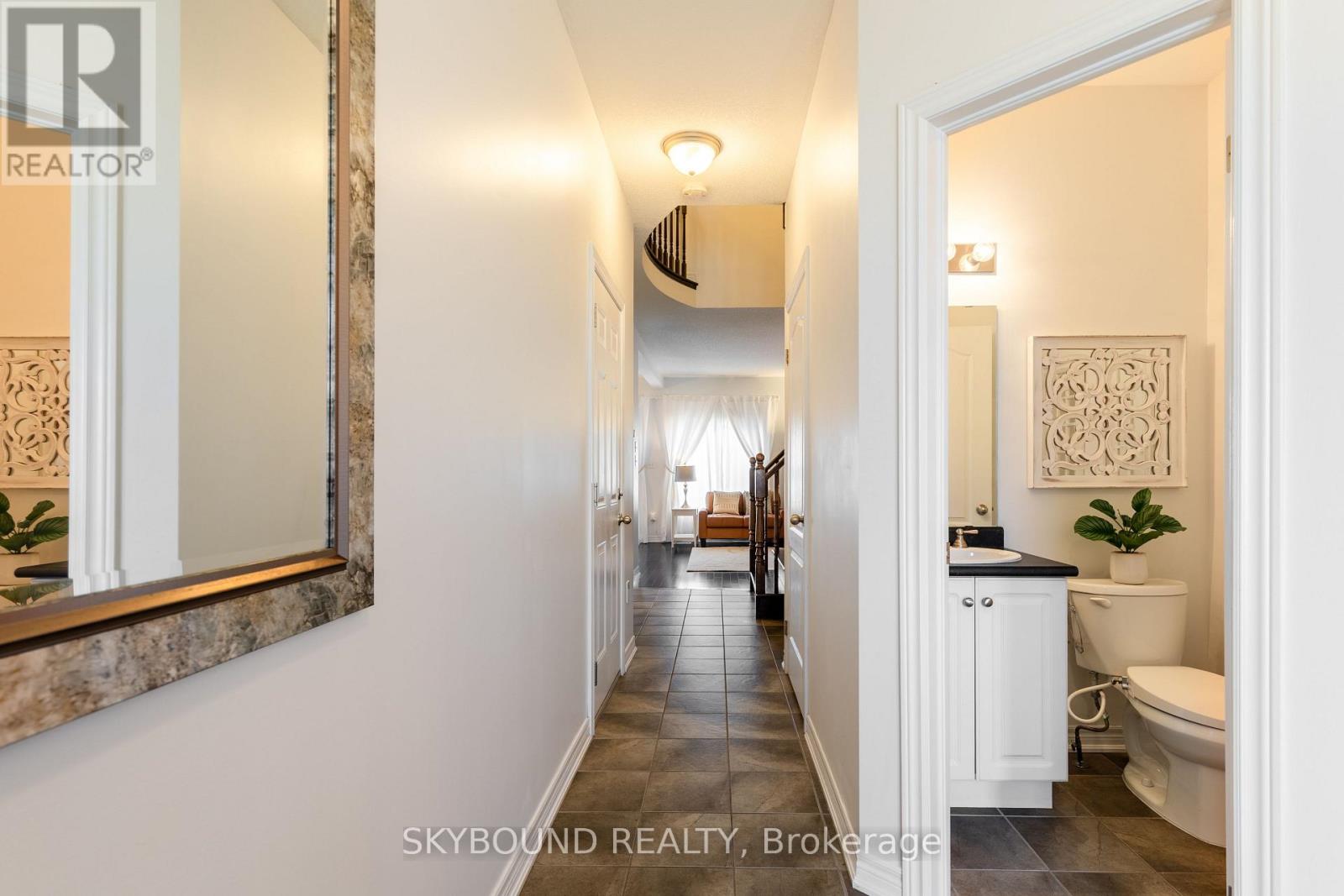 12 - 257 Carla Avenue, Hamilton, Ontario  L8G 3M9 - Photo 6 - X12946860