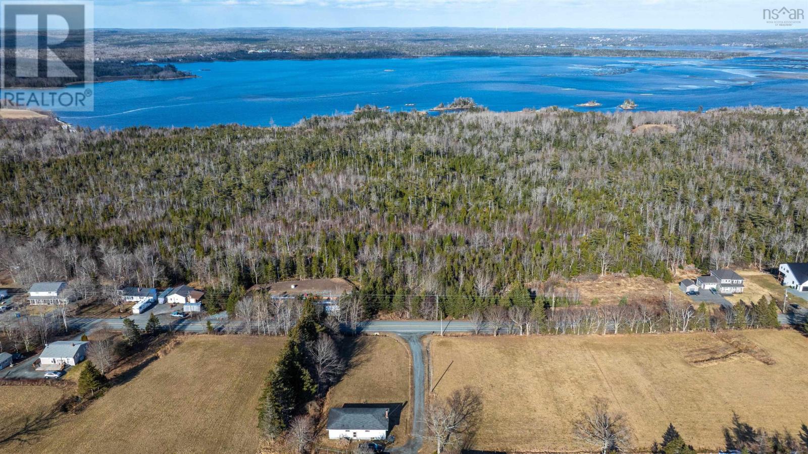 466 Bissett Road, Cole Harbour, Nova Scotia  B2V 2T5 - Photo 9 - 202605232