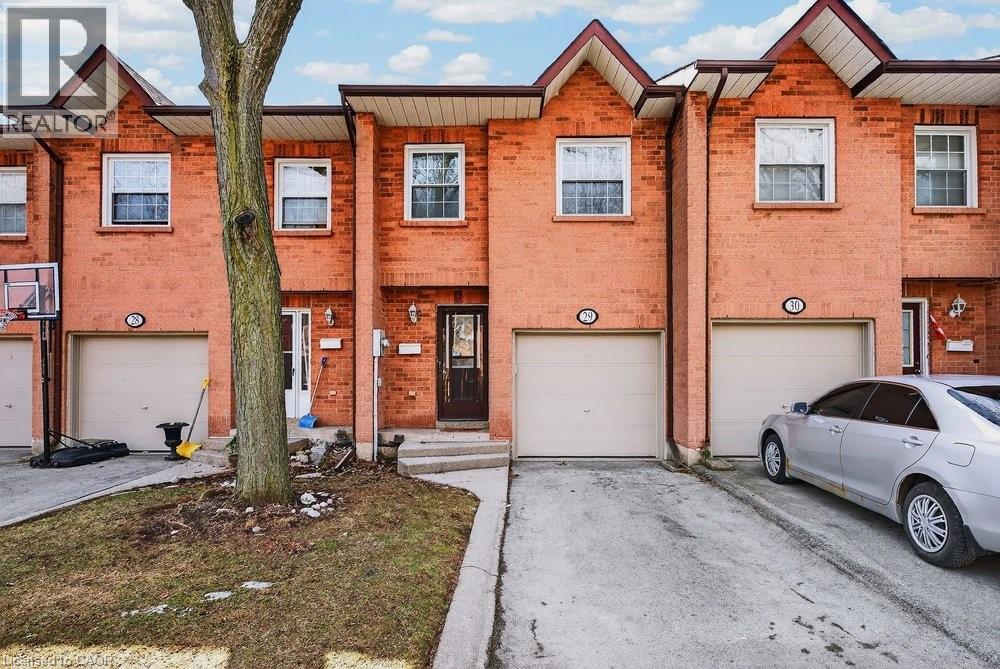 2004 GLENADA Crescent Unit# 29, Oakville, Ontario