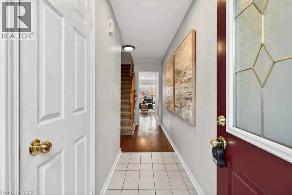 2004 Glenada Crescent Unit# 29, Oakville, Ontario  L6H 5P5 - Photo 5 - 40811311