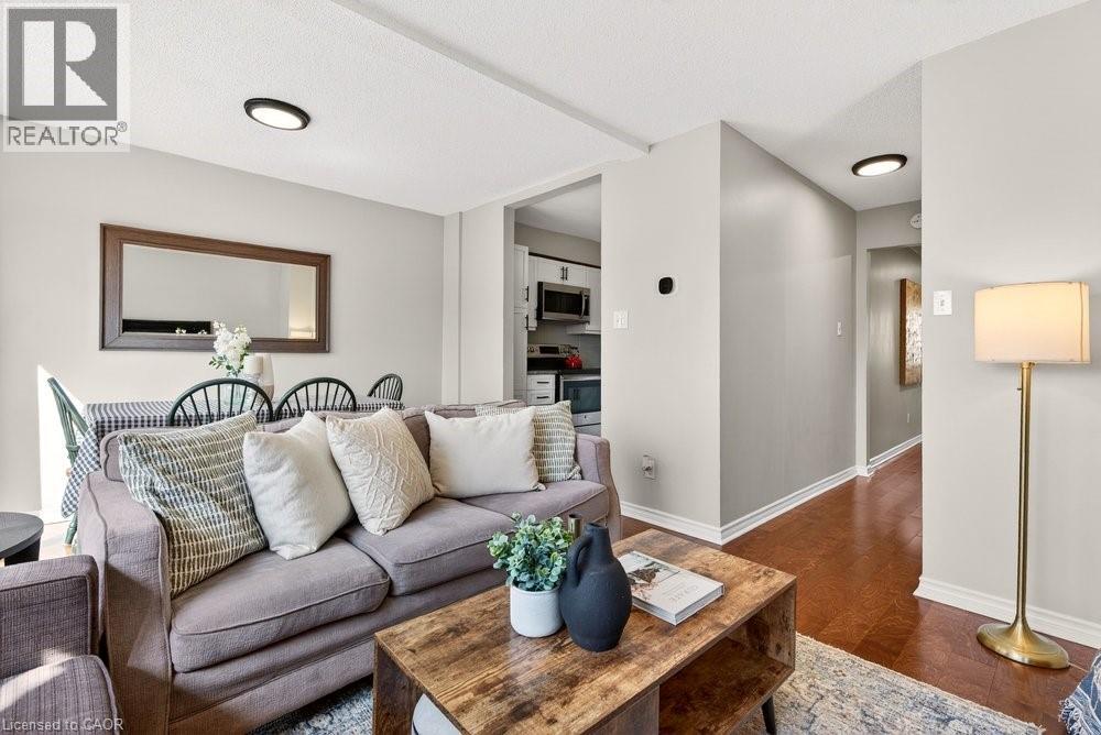 2004 Glenada Crescent Unit# 29, Oakville, Ontario  L6H 5P5 - Photo 10 - 40811311