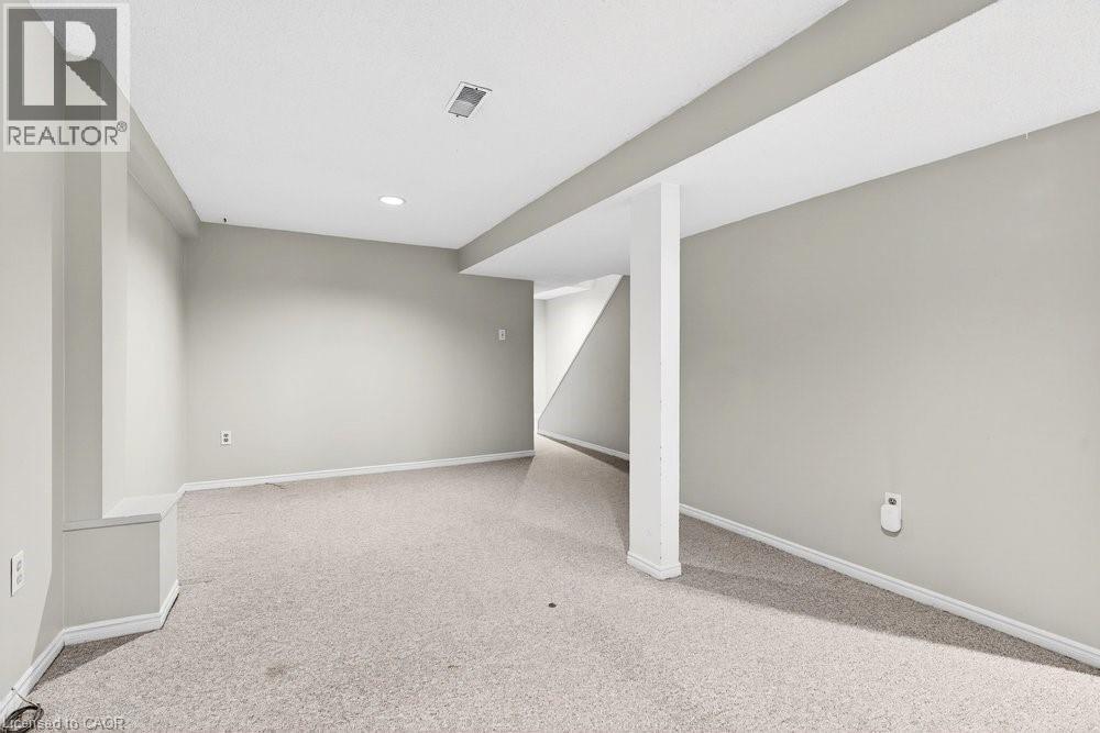 2004 Glenada Crescent Unit# 29, Oakville, Ontario  L6H 5P5 - Photo 32 - 40811311