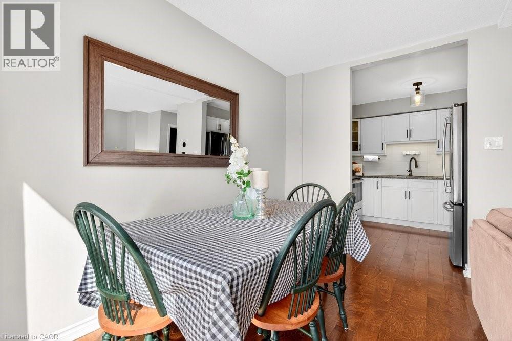 2004 Glenada Crescent Unit# 29, Oakville, Ontario  L6H 5P5 - Photo 13 - 40811311