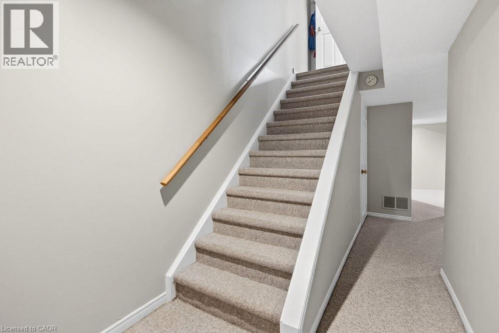 2004 Glenada Crescent Unit# 29, Oakville, Ontario  L6H 5P5 - Photo 29 - 40811311