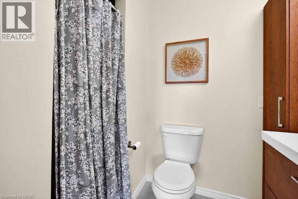 2004 Glenada Crescent Unit# 29, Oakville, Ontario  L6H 5P5 - Photo 23 - 40811311