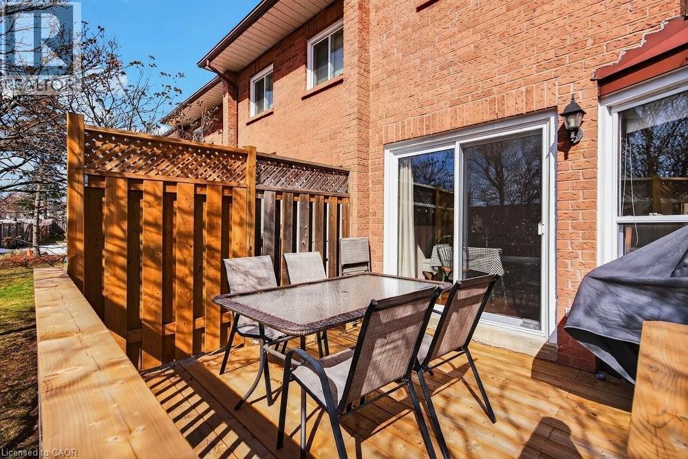 2004 Glenada Crescent Unit# 29, Oakville, Ontario  L6H 5P5 - Photo 36 - 40811311