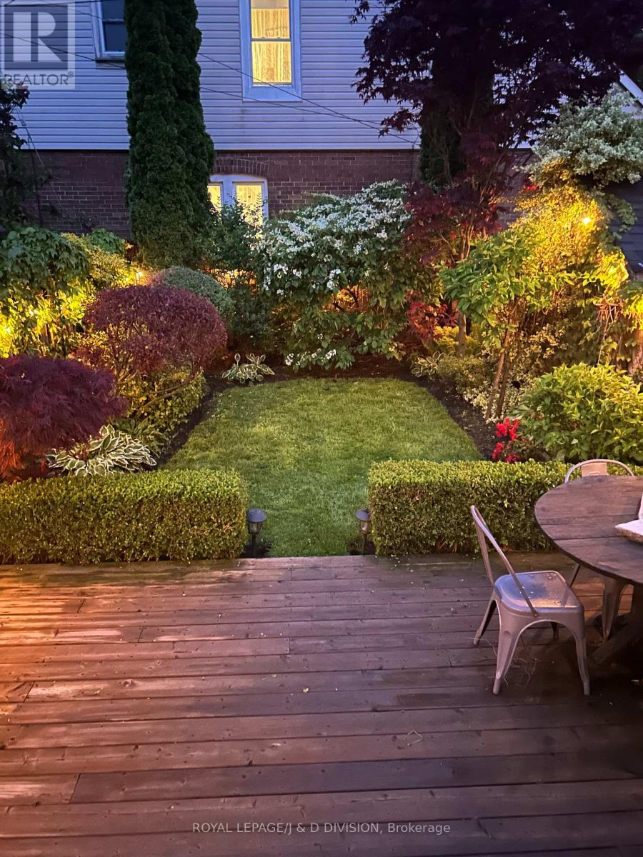 419 Davisville Avenue, Toronto, Ontario  M4S 1H7 - Photo 23 - C12946398